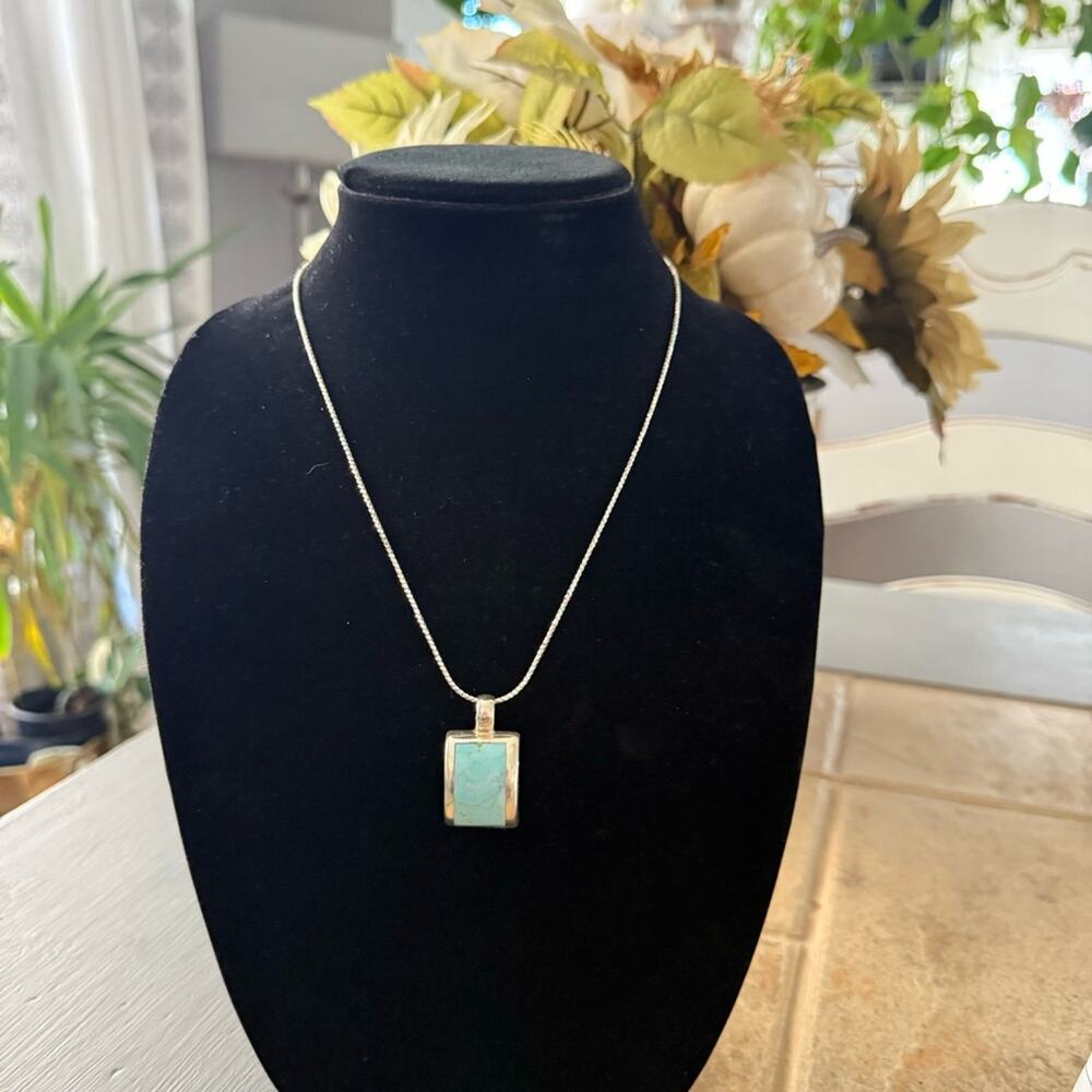 925 Sterling Silver & Stone Pendant & Diamond Cut Necklace
